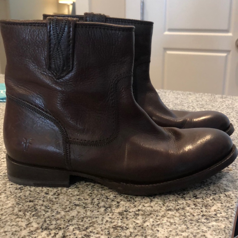 Frye Short Brown Booties